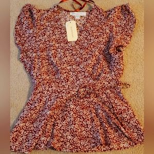V-neck foe wrap blouse NWT size s